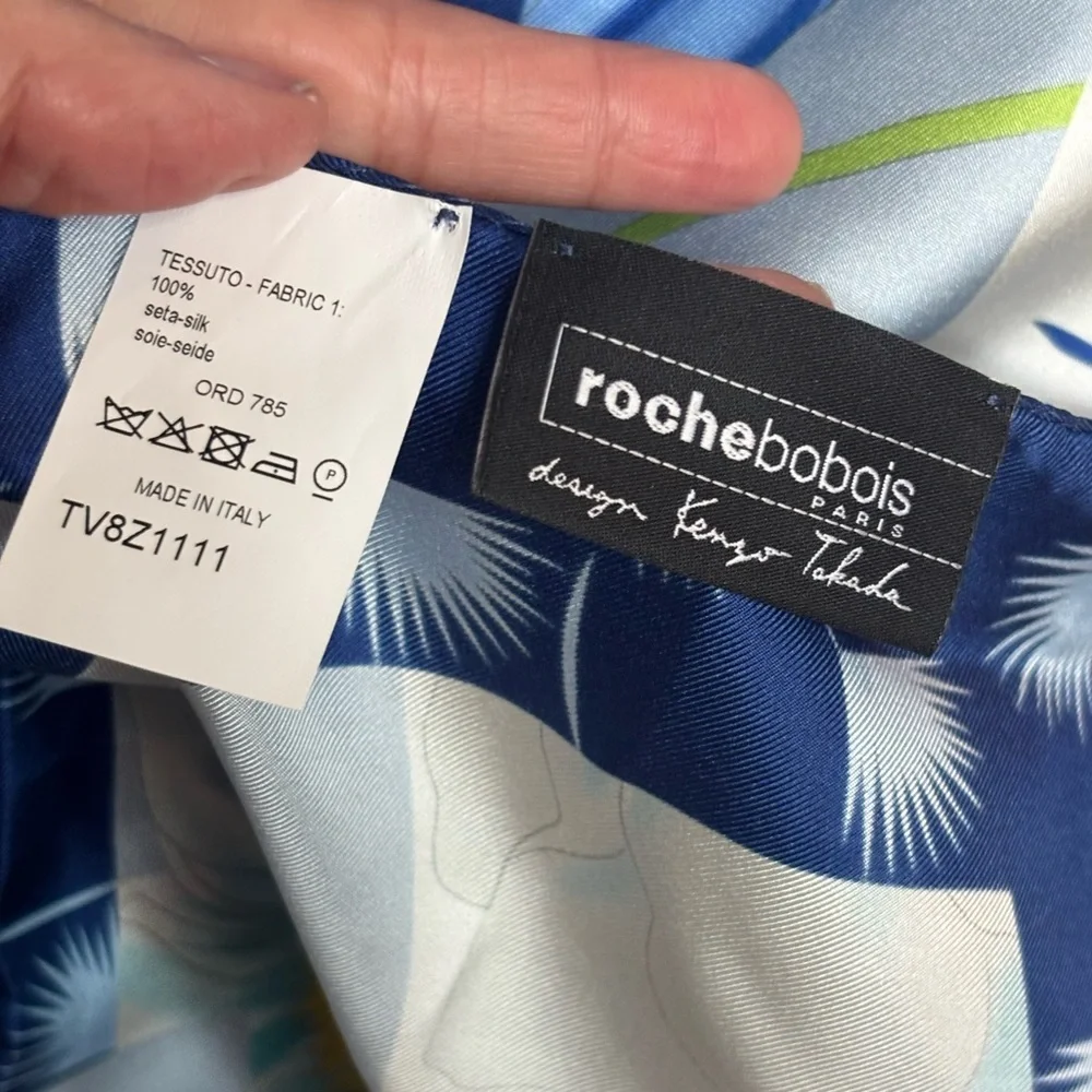 EUC Roche Bobois Paris design Kenzo Takada Blue and White Silk Scarf 27”x64”